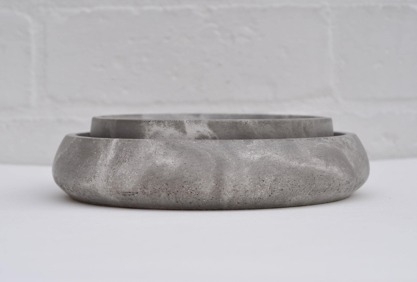 HANDMADE MEDIUM CONCRETE BOWL  - GREY AND WHITE
