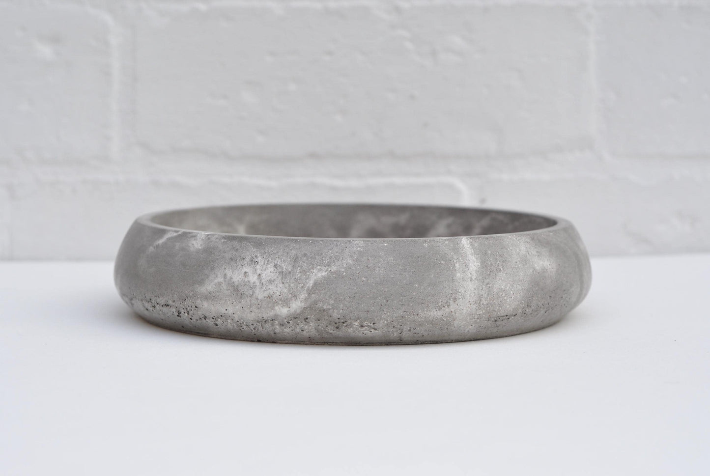 HANDMADE MEDIUM CONCRETE BOWL  - GREY AND WHITE