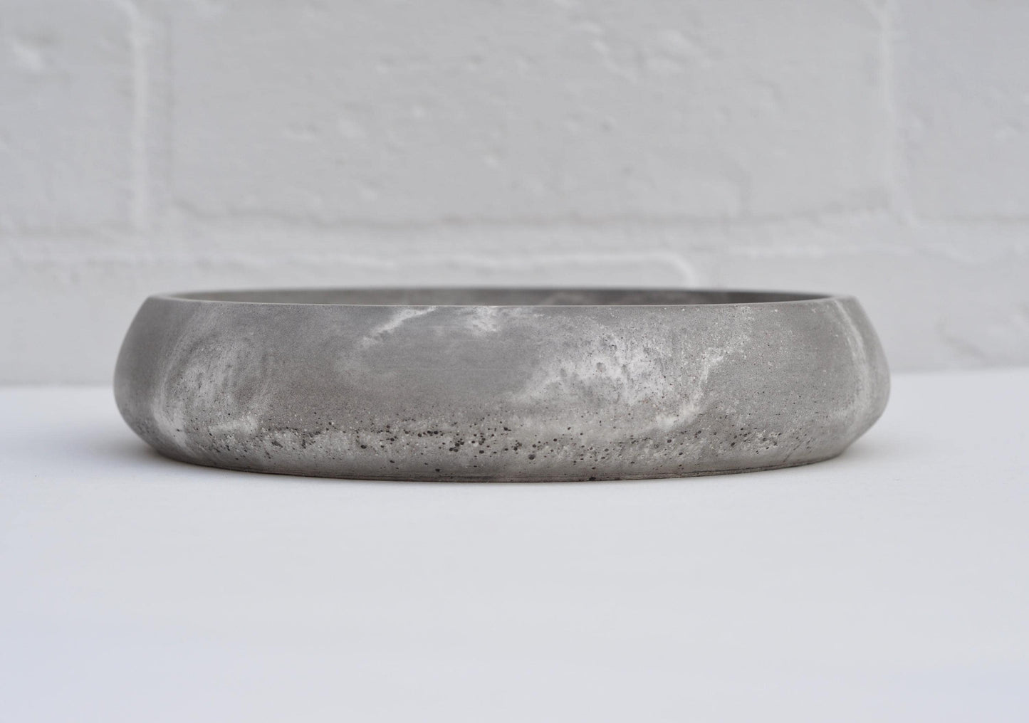 HANDMADE MEDIUM CONCRETE BOWL  - GREY AND WHITE