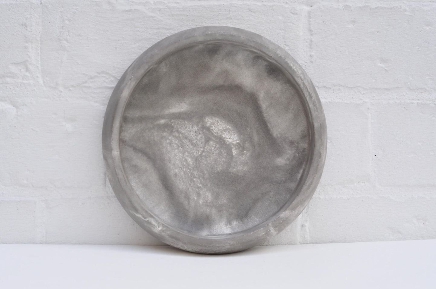 HANDMADE MEDIUM CONCRETE BOWL  - GREY AND WHITE