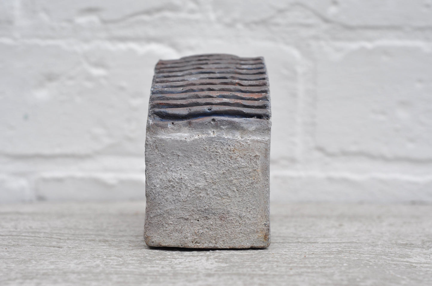 CONCRETE ORNAMENT HOUSE - BOOK END, PAPER WEIGHT