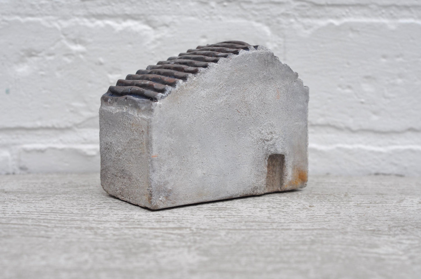 CONCRETE ORNAMENT HOUSE - BOOK END, PAPER WEIGHT