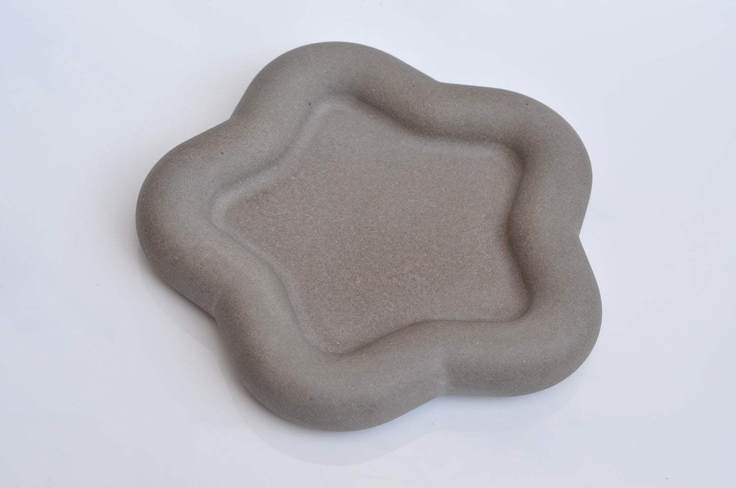 Flower Concrete Tray: Handmade Heavy Jewellery Key Tray