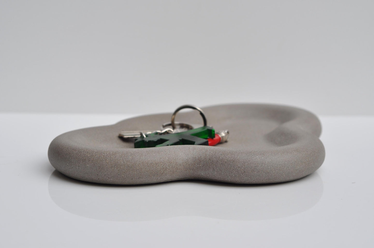 Soft organic-shaped concrete accessory dish