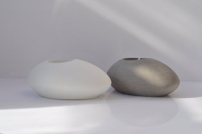 HANDMADE CONCRETE PEBBLE CANDLE HOLDER - WHITE