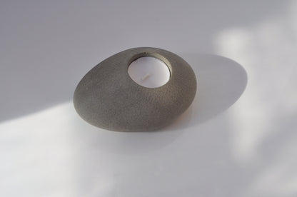 HANDMADE CONCRETE PEBBLE TEALIGHT HOLDER