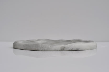 IRHANDMADE REGULAR CONCRETE TRAY - STEEL GREY AND WHITE