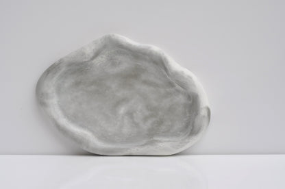 IRHANDMADE REGULAR CONCRETE TRAY - STEEL GREY AND WHITE
