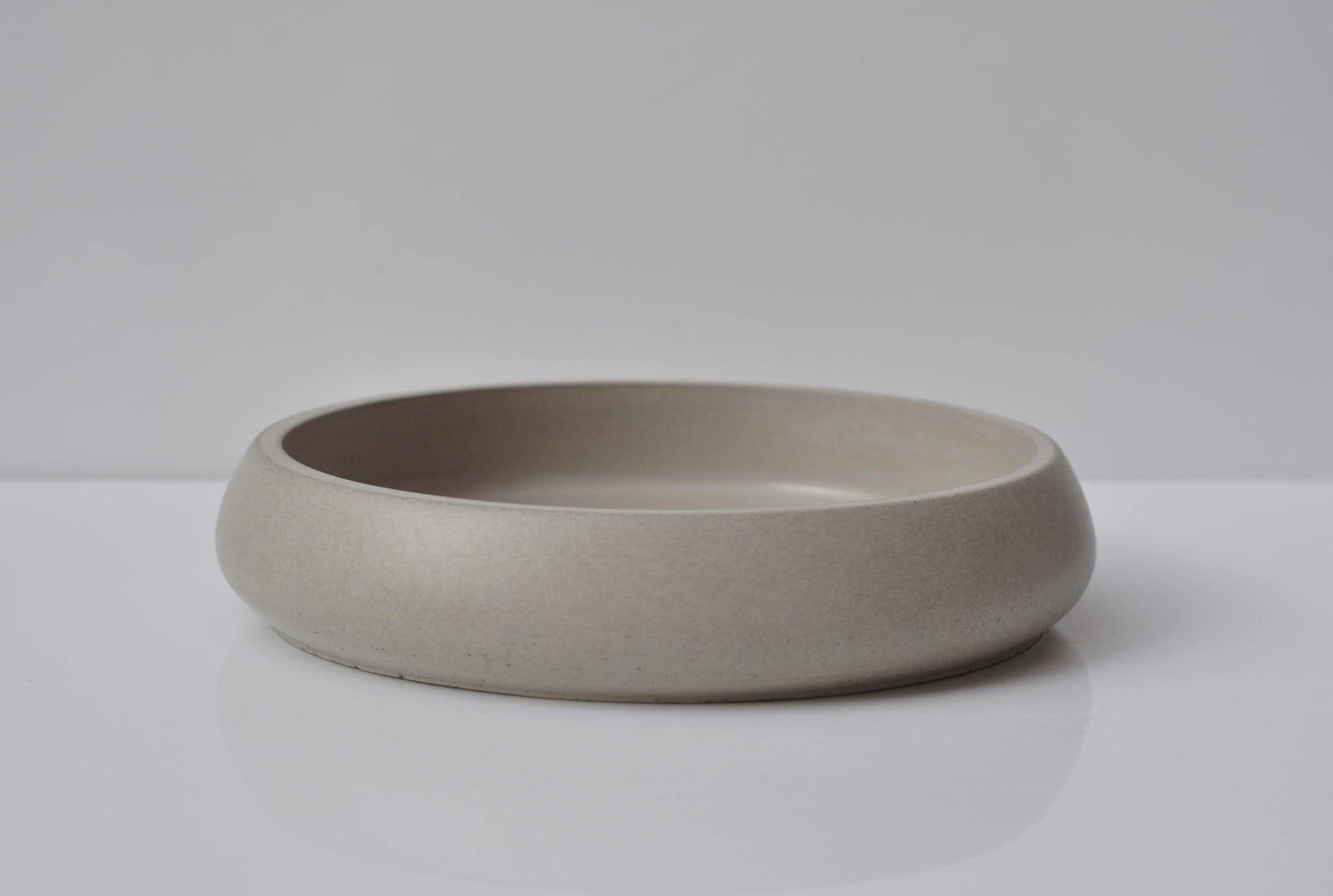 Medium Concrete Bowl  | Grey Handmade Accessory Bowl  | Shallow beton key bowl | Cement home decor