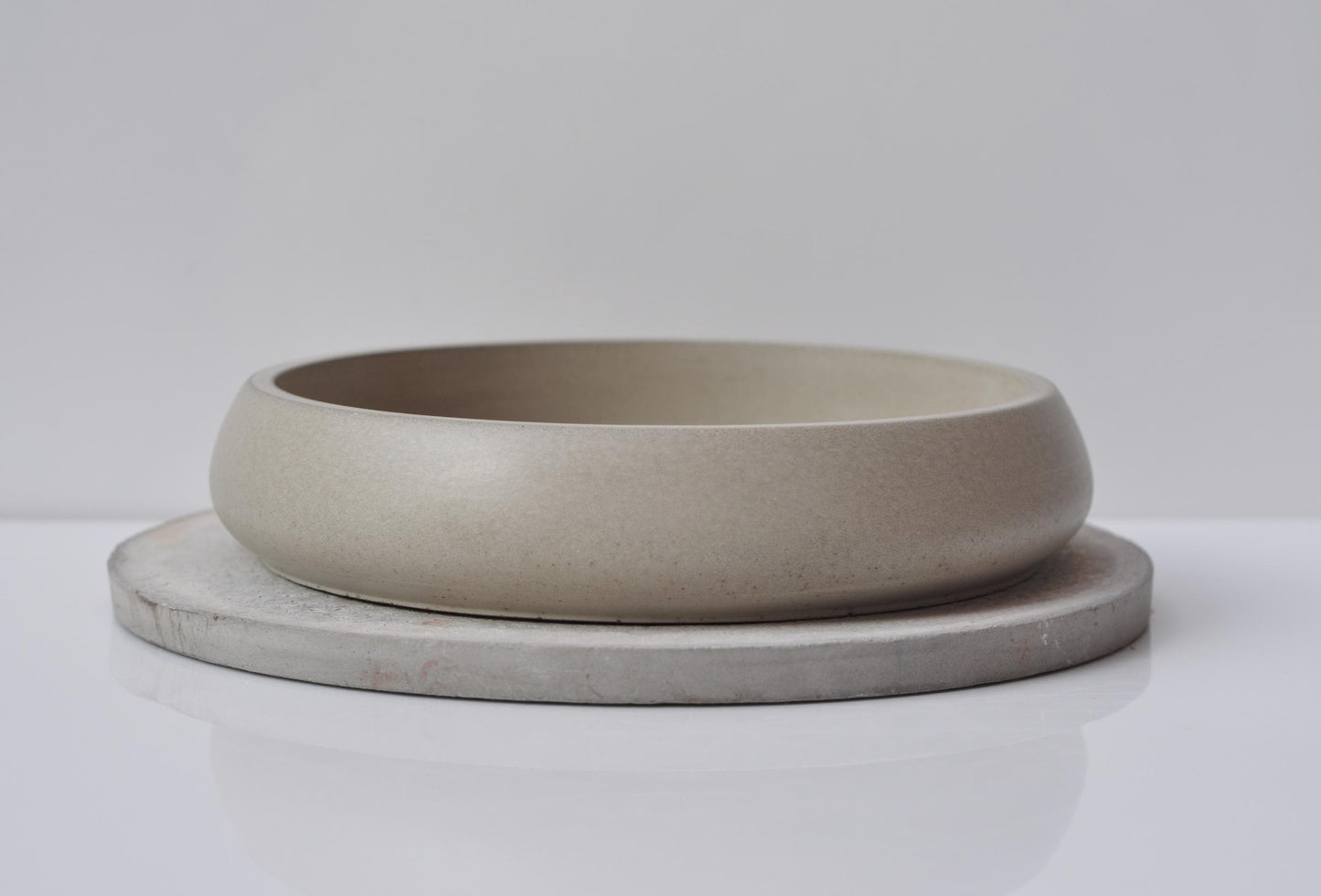 Medium Concrete Bowl  | Grey Handmade Accessory Bowl  | Shallow beton key bowl | Cement home decor