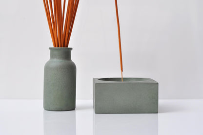 HANDMADE CONCRETE INCENSE HOLDER SET - GREY GREEN