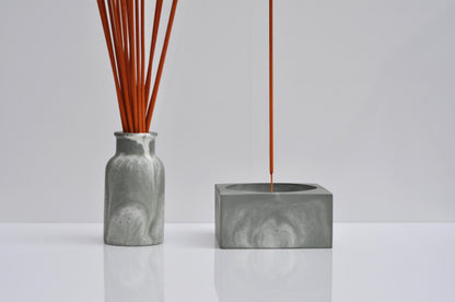 HANDMADE CONCRETE INCENSE HOLDER SET - GREEN AND WHITE
