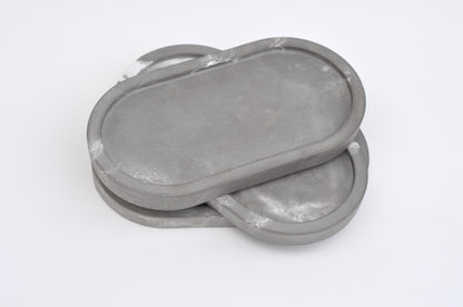 HANDMADE OVAL CONCRETE TRAY - GREY AND WHITE