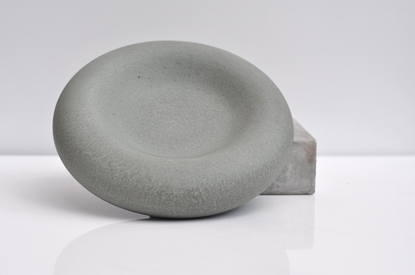 Concrete Key Bowl: Handmade Modern Minimalist Home Decor