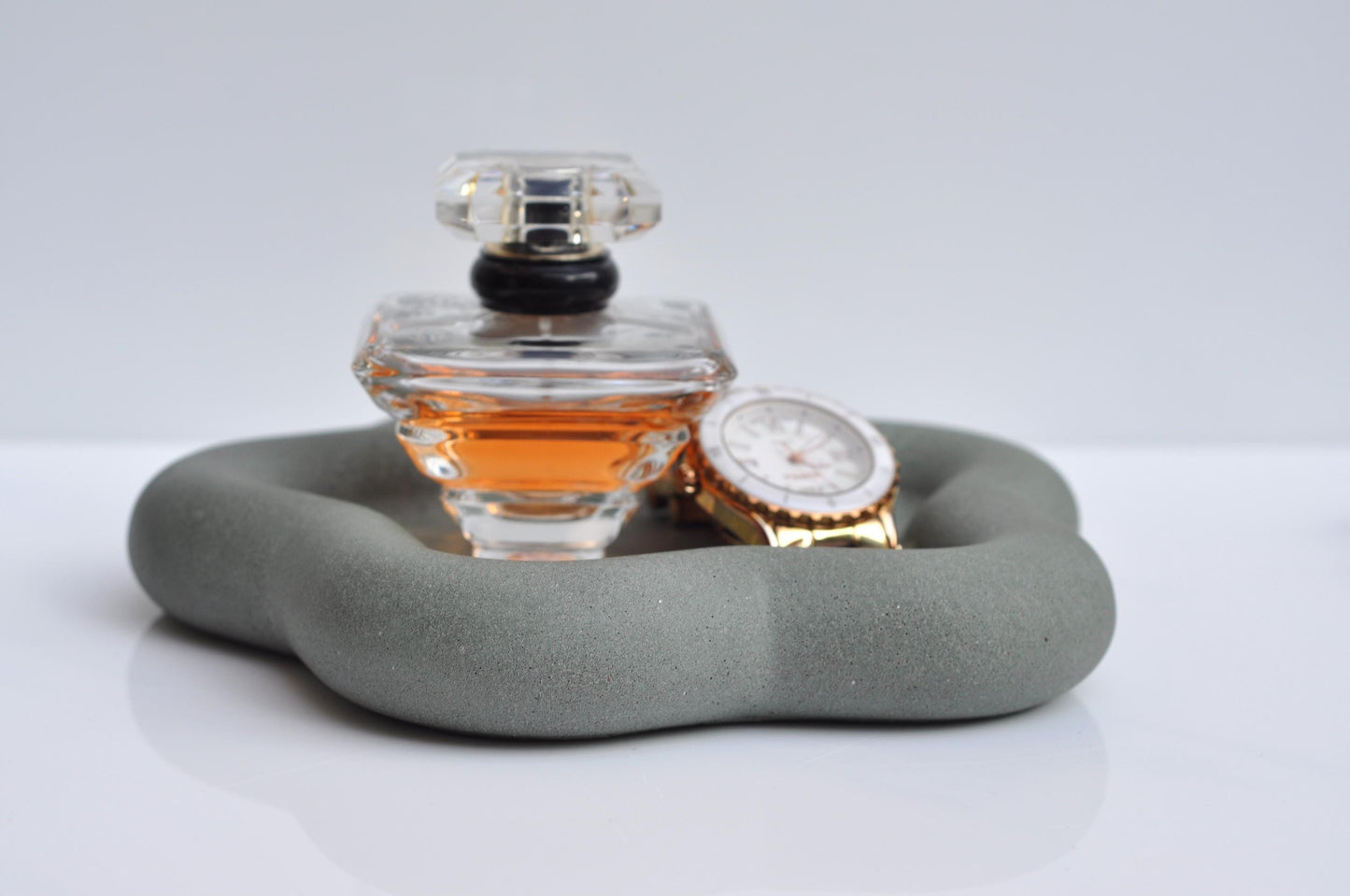 Concrete Flower Tray: Handmade Modern Heavy Candle Plate