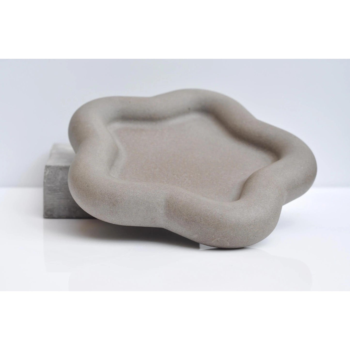 Flower Concrete Tray: Handmade Heavy Jewellery Key Tray