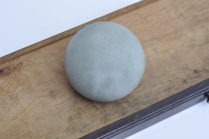 Modern concrete desk paperweight
