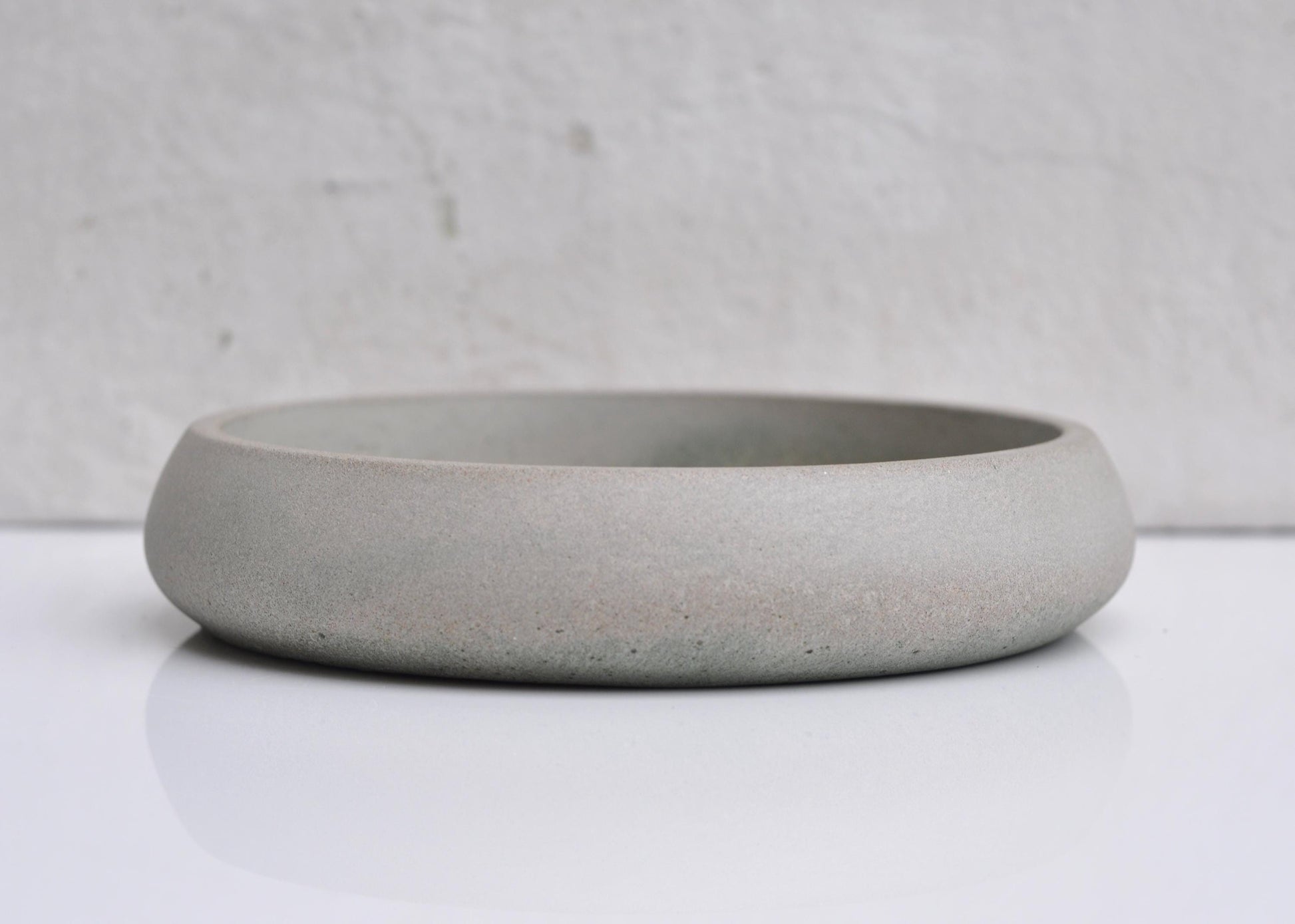 Concrete catchall bowl for accessories